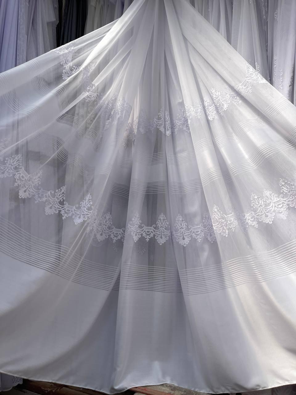 Тюль бамбук заввишки 2,8 м. білий