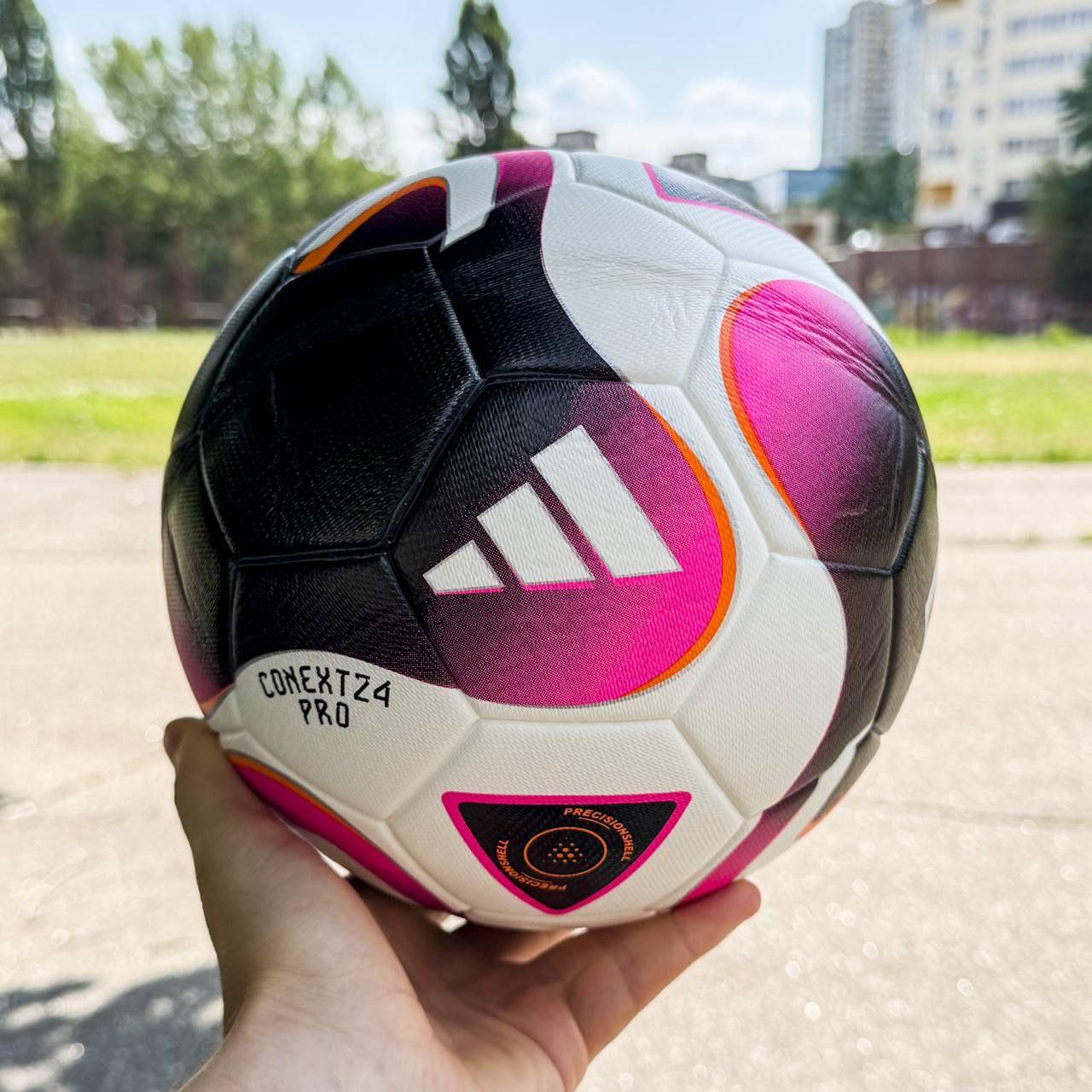 Футбольний м'яч Adidas Conext 24 Bruno 670
