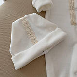 Чоловічок для хрещення "Тимофійчик В" велюр зріст 62 см (1 – 3 місяці) Betis Молочний, фото 2