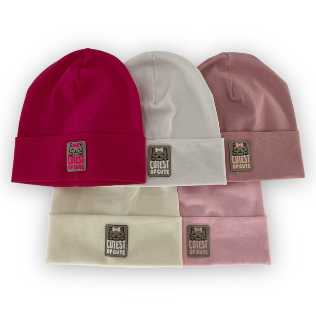 Шапка трикотажная для девочки с отворотом детская