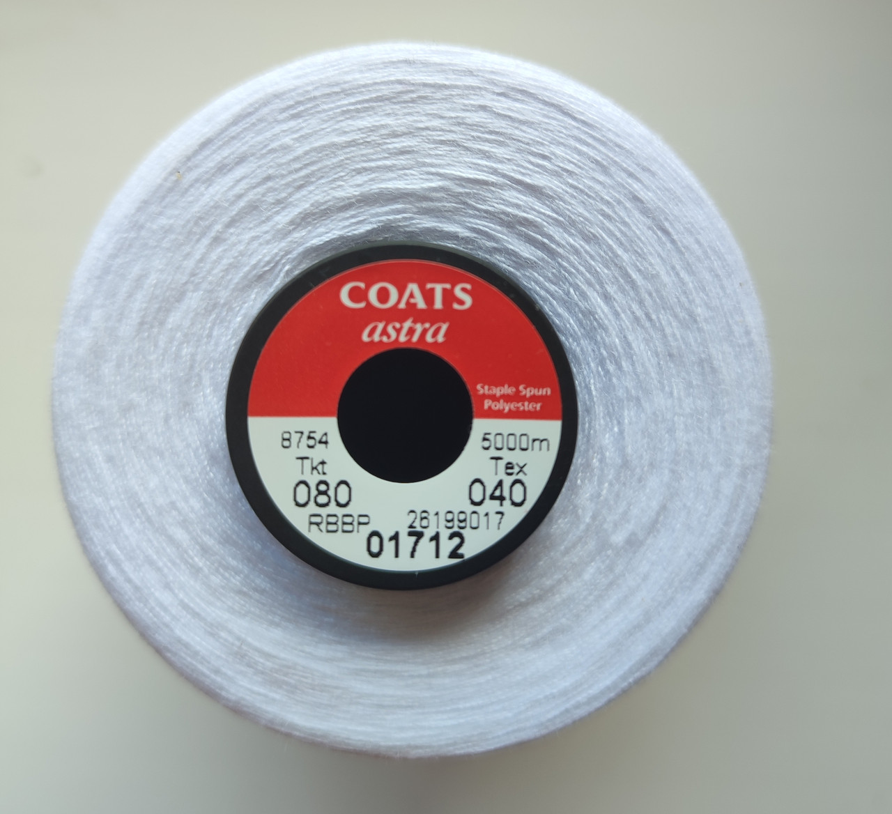 Нитки Coats Astra No80.
Білий колір ( арт 01712 ).
5000 м