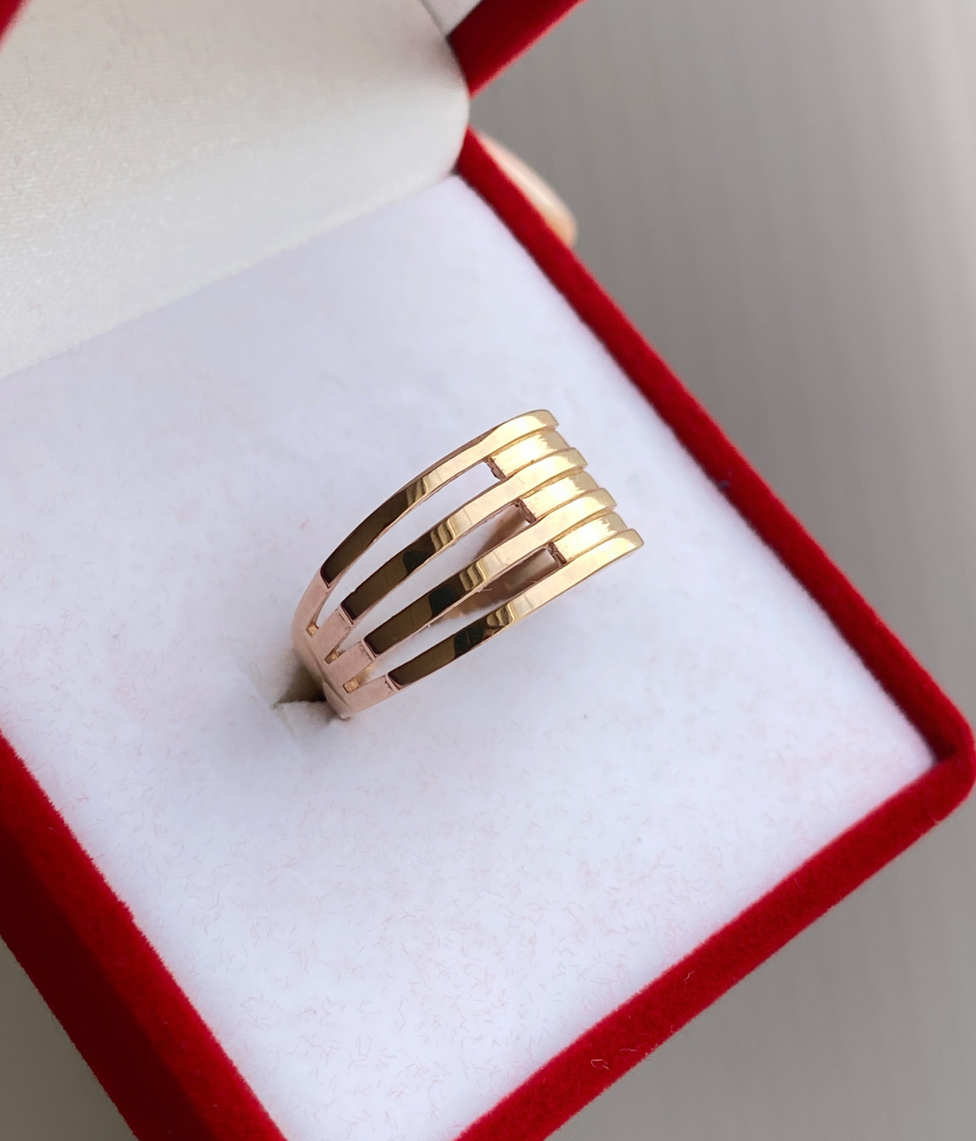 Незвичайна каблучка срібло із позолотою "Street" - стильна каблучка без каміння, фото 1