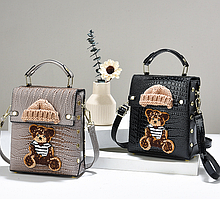 Дитяча сумочка з ведмедиком рептилія, маленька лакова сумка для дівчаток із ведмедем на плече