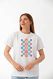 Футболка жіноча унісекс Stedman з принтом ВИШИВКА  ОРНАМЕНТ СНІЖИНКИ КОЛЬОРОВІ XS белая, фото 2