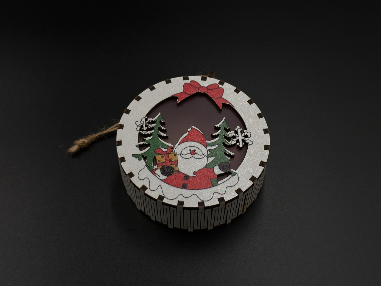 Дерев'яні новорічні іграшки з підсвічуванням 85х32мм. Дід Мороз, фото 1