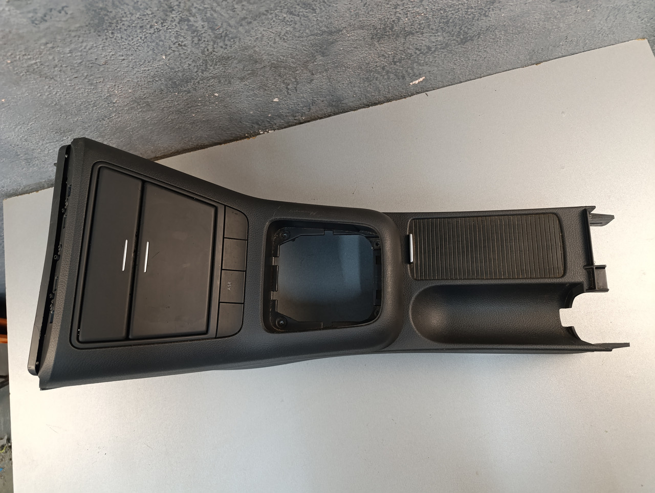 Volkswagen Golf 5 Plus Центральна консоль