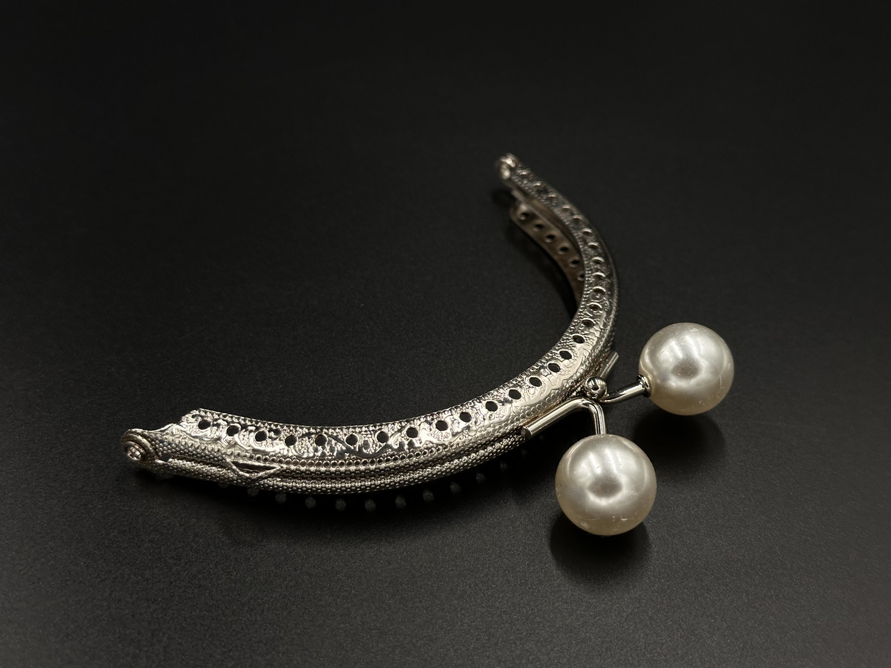 Фермуар. Колір "срібло". 10,5 см