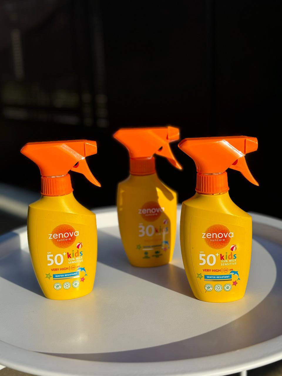 Сонцезахисний спрей Zenova Suncare Kids Sun Spray SPF 50 для дітей 200 мл