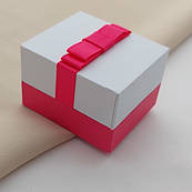 Коробочка для ювелірних прикрас прямокутна картонна з бантиком