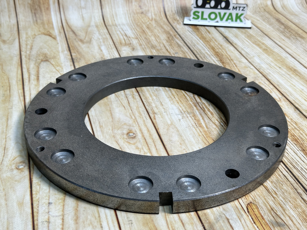 Диск нажимной главной корзины сцепления ( муфты Т-40 ) Т25-1601093