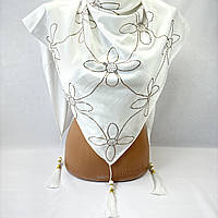 Біла хустка з китицями на на голову для церкви. Святкова турецька шовкова хустка для вінчання і хрещення в храм