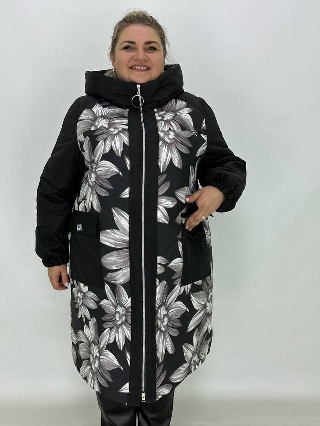 Жіноче пальто з плащової тканини супер батали з капюшоном на блискавці