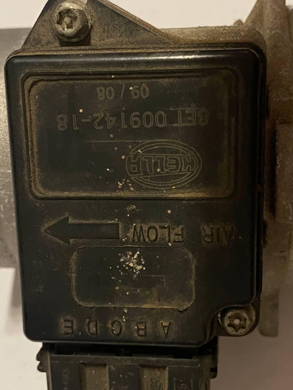 Витрата повітря Hella 8ET 009142-18 / 8ET00914218, фото 1