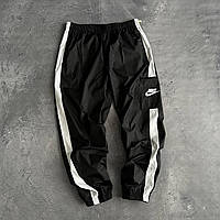 Спортивні чоловічі штани Nike