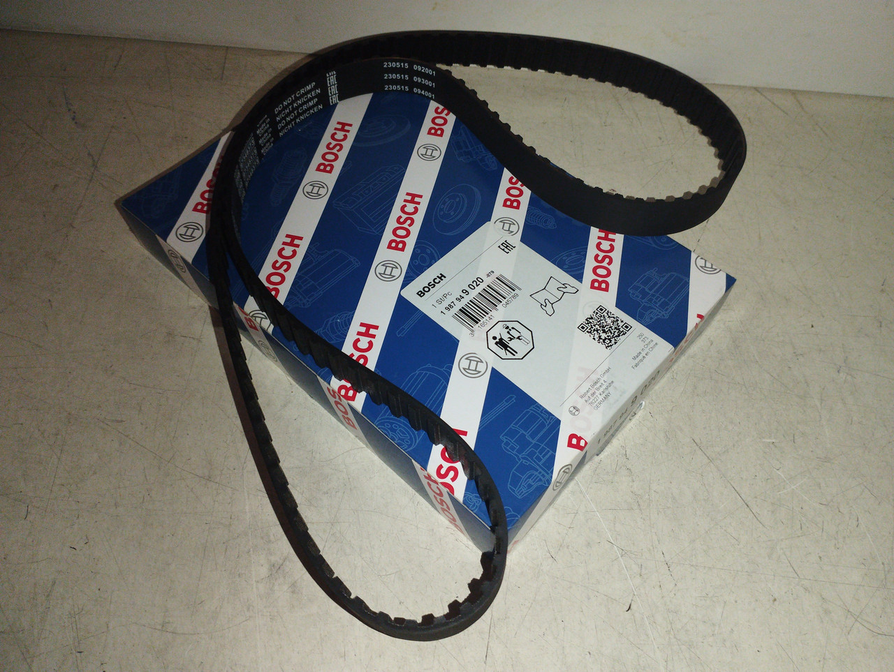 BOSCH Ремень ГРМ Dayco VOLVO 740 2.3I 88-95; 240 2.3I 84-88; 940 2.3 91-95