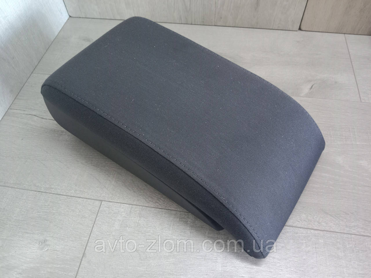Підлокітник Volkswagen Touran, Туран. 1T0864208., фото 1