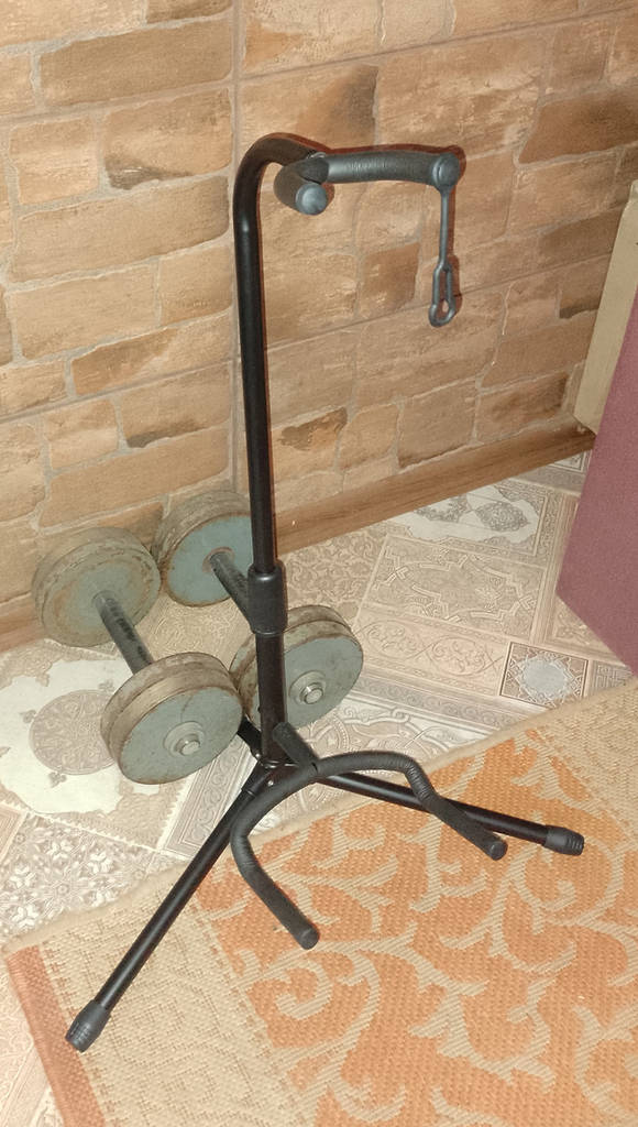 Стійка для гітари Xing JX-31B універсальна з автофліпом - фото покупців 1