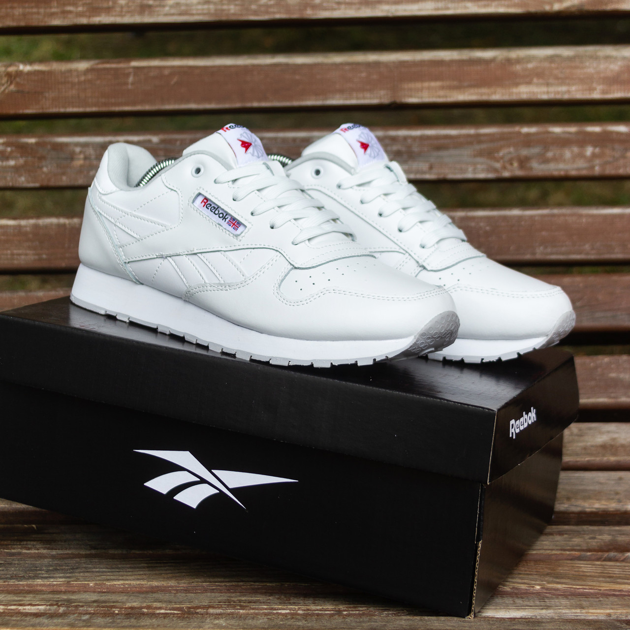 SALE Кросівки Reebok Classic білі рібок рб