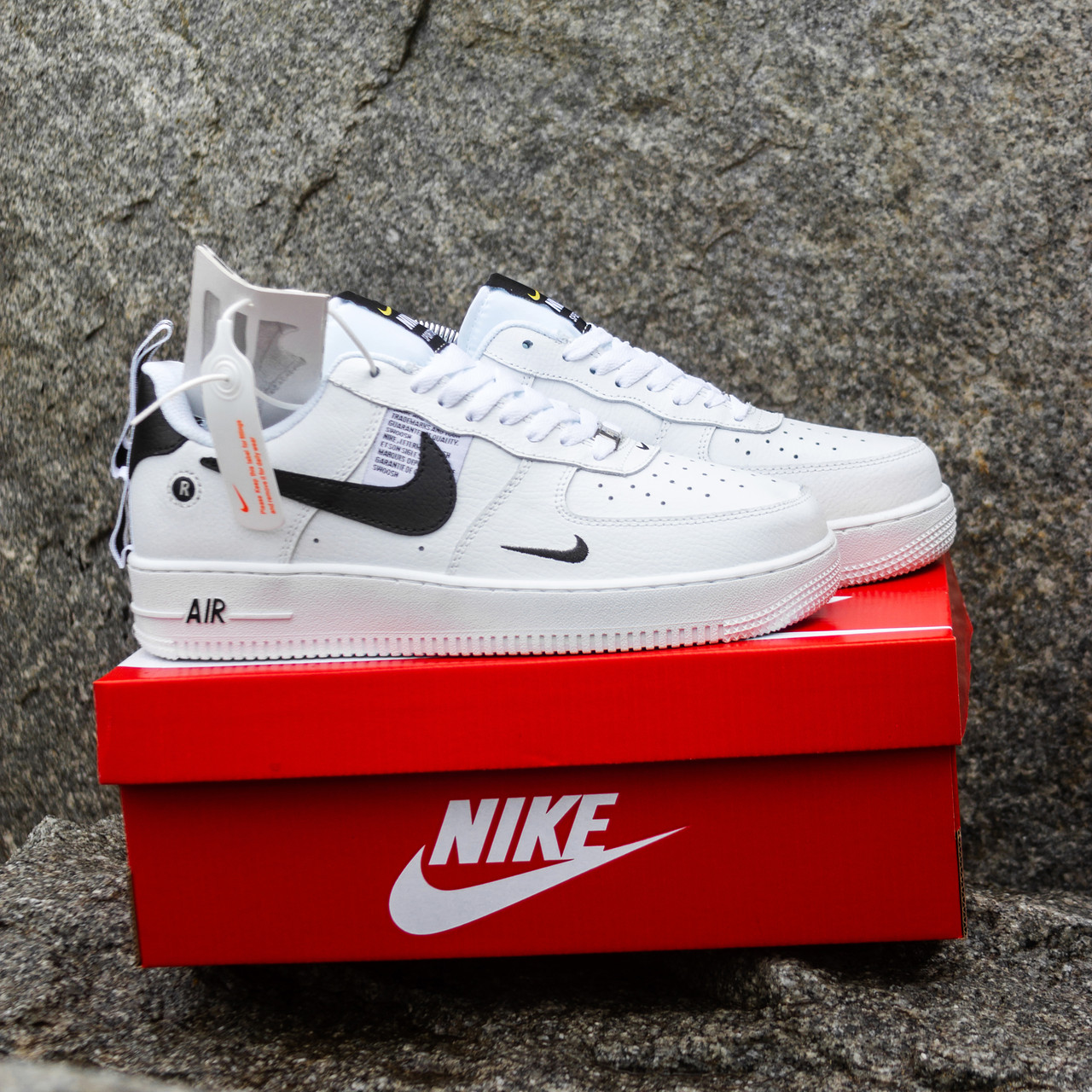 SALE ТОП Чоловічі Кросівки Nike Air Force білі з чорним