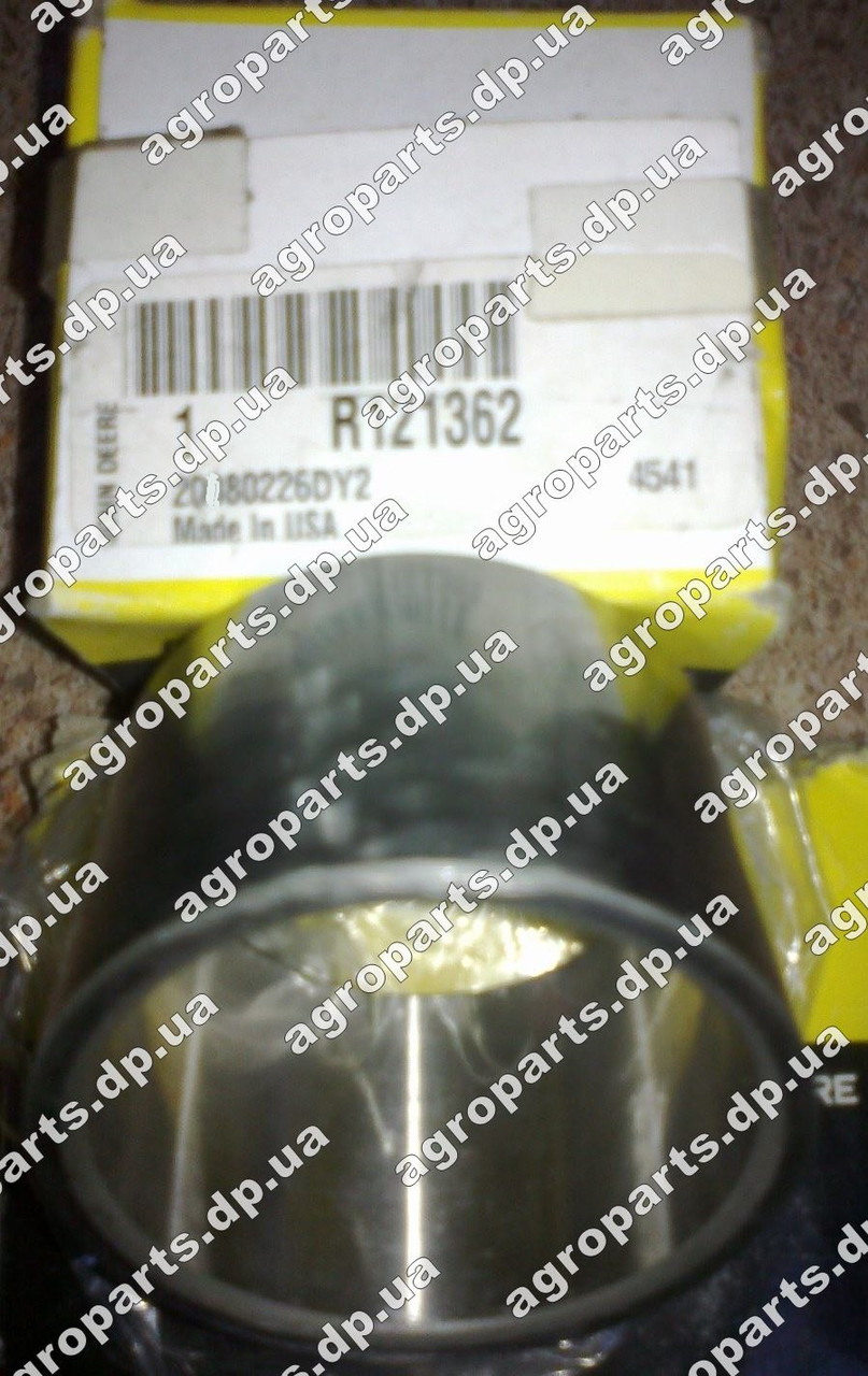 Втулка R121362 John Deere Bearing Outer Race кільце підшипника