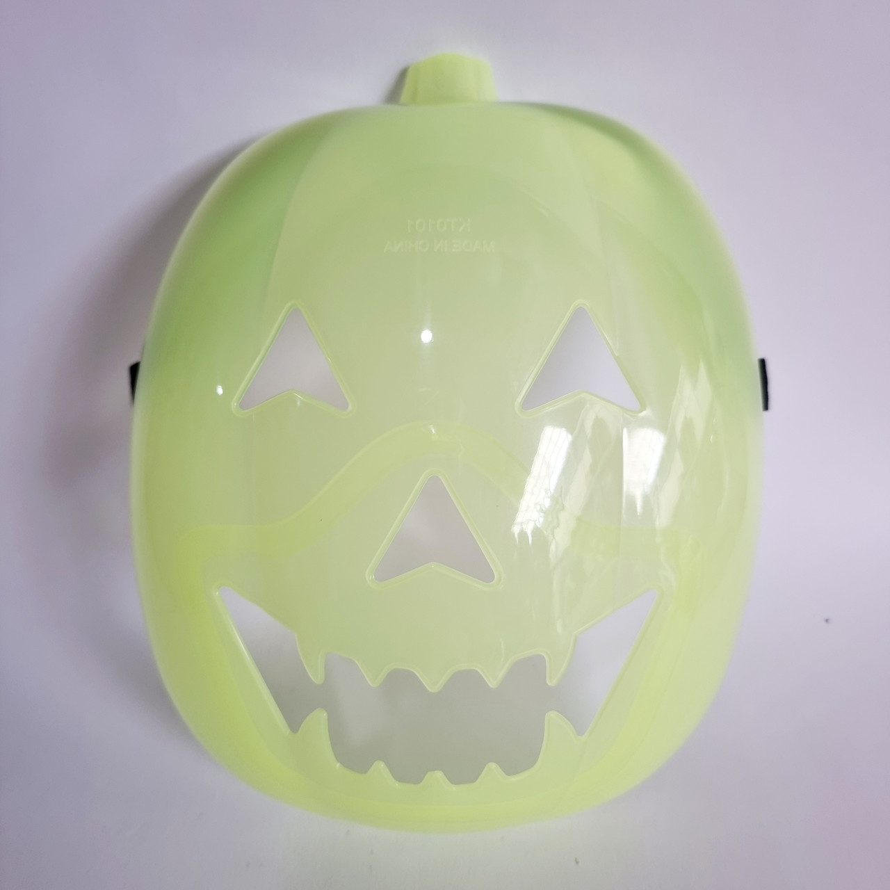 Пластикова маска Гарбуз на Хелловін світлонакопичувальна, 22х19 см