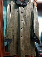 Куртка жіноча зимова подовжена з капюшоном темно-зеленого кольору