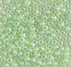 Бісер чеський Preciosa 37154, перлинний, салатовий світлий (10 г)