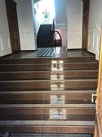 Гранітні сходи та площадка з Токівського граніту 15