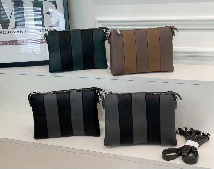 Сумка жіноча крос-боді в смужку на блискавці зі штучної шкіри у різних кольорах Fedya, фото 1