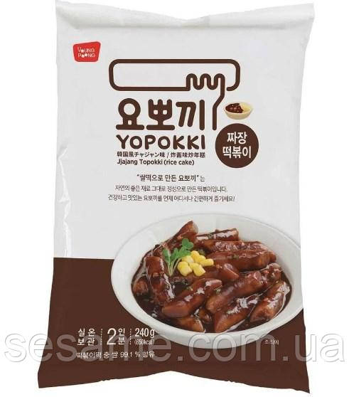 Токпоккі з соусом Чаджан Yopokki 120г
