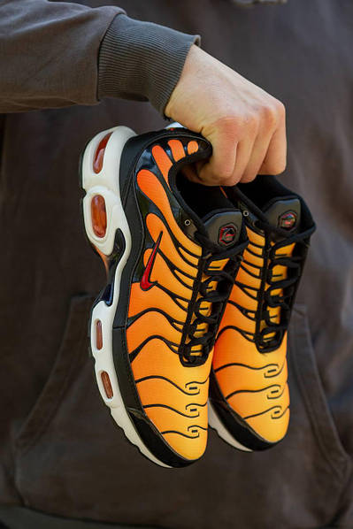 Nike tn ultra orange hot sale