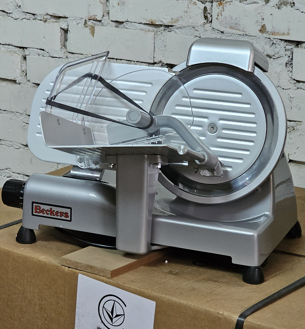 Слайсер Beckers ES 220