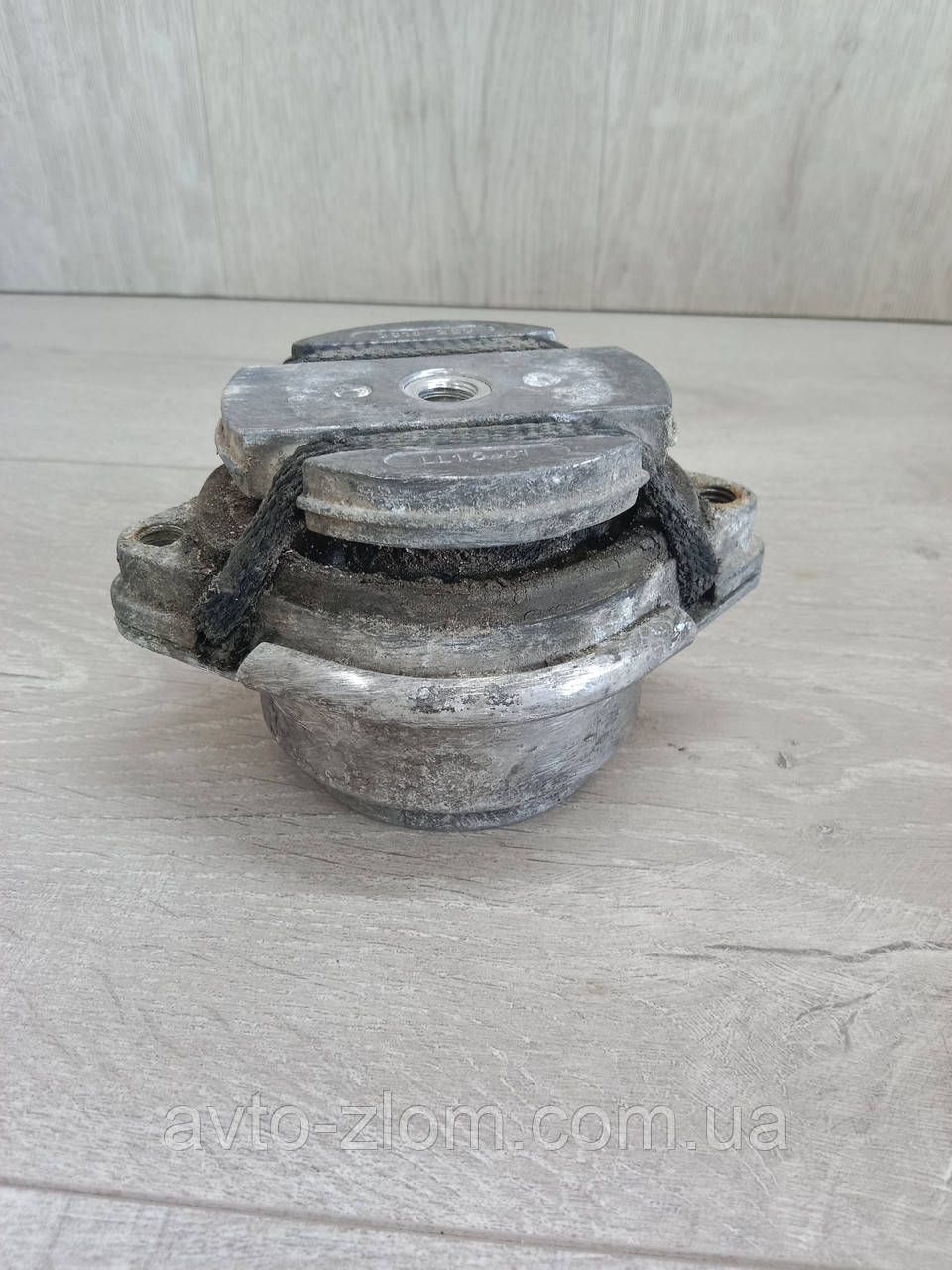 Подушка КПП Volkswagen Passat B5, Audi A4, A6. Пасат Б5, Ауді А4, А6. 3618280.