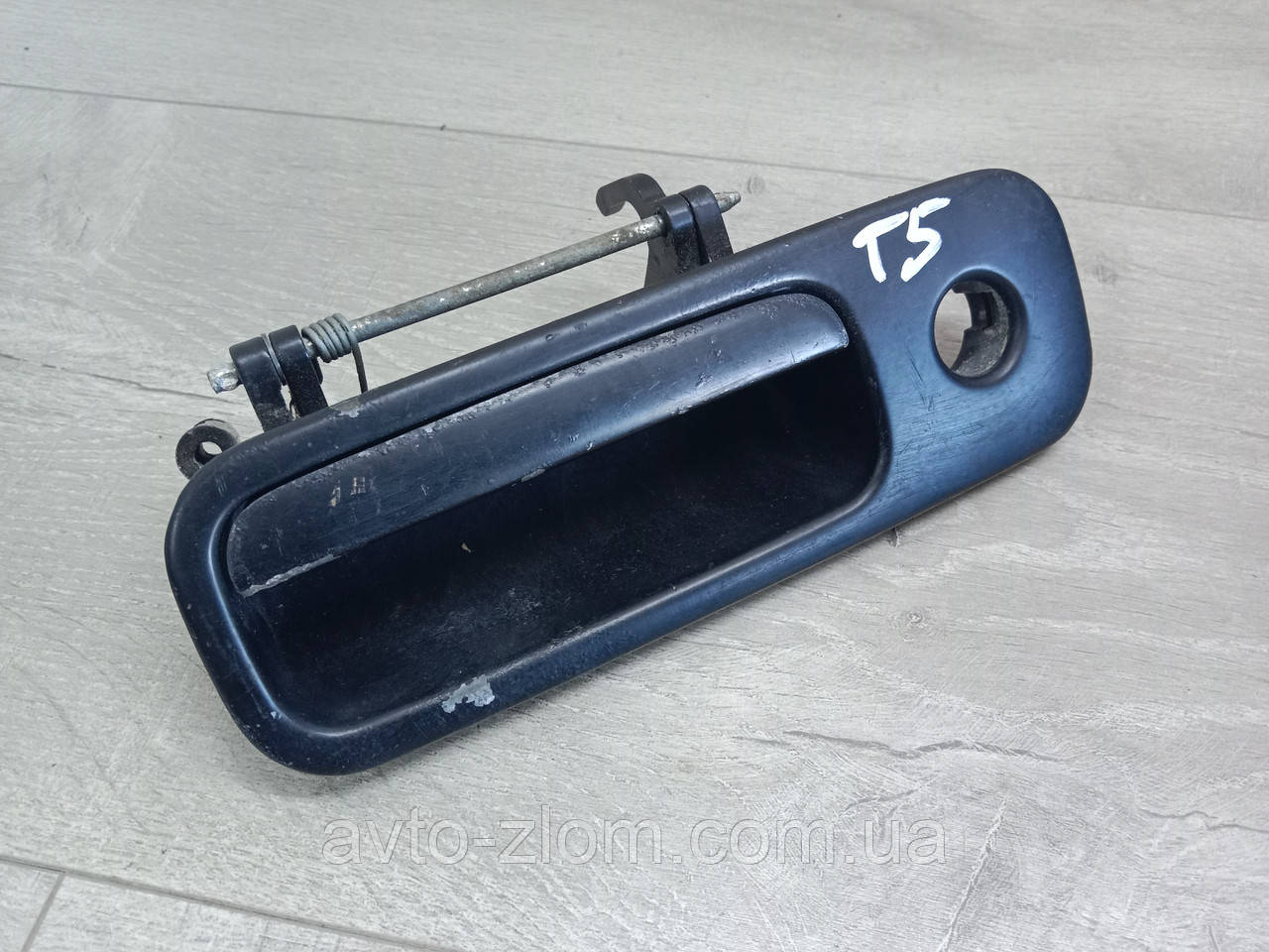 Зовнішня ручка задніх дверей Volkswagen Transporter T5, Caddy, Sharan. 7M3827565D., фото 1