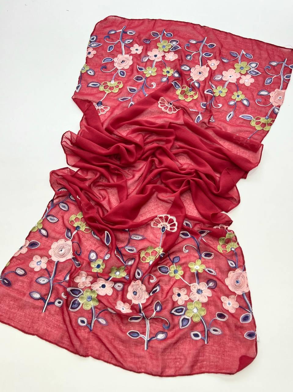 Легкий шарф з вишивкою Квіти 180*70 см віскоза бордовий