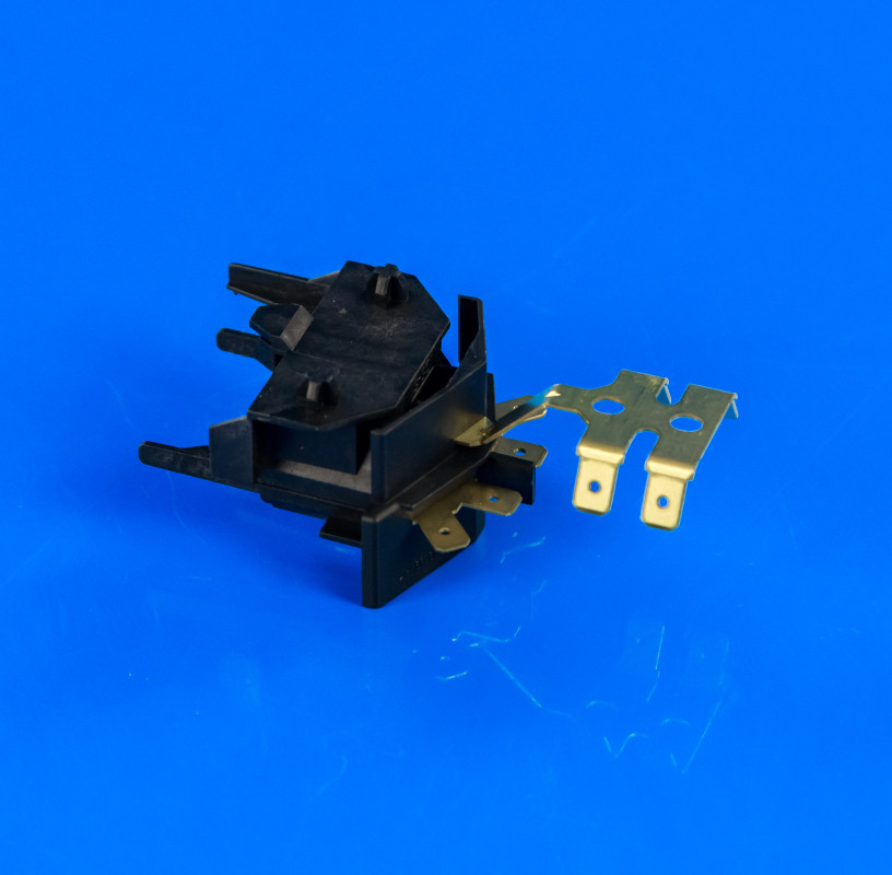 Клемна коробка Bosch для плити 659922, фото 1