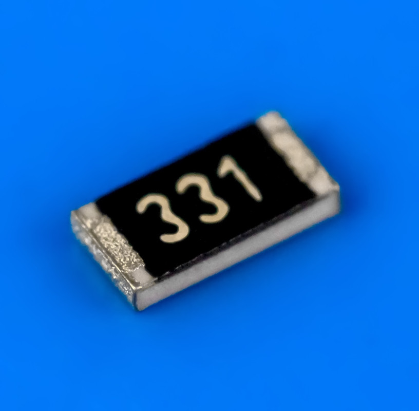 Радіодеталь SMD резистор 1206 330 Ом ±5%