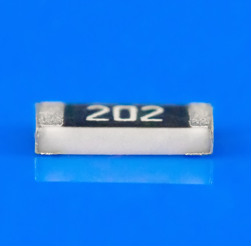 Радіодеталь SMD резистор 2 кОм 1206 (+/-5%)