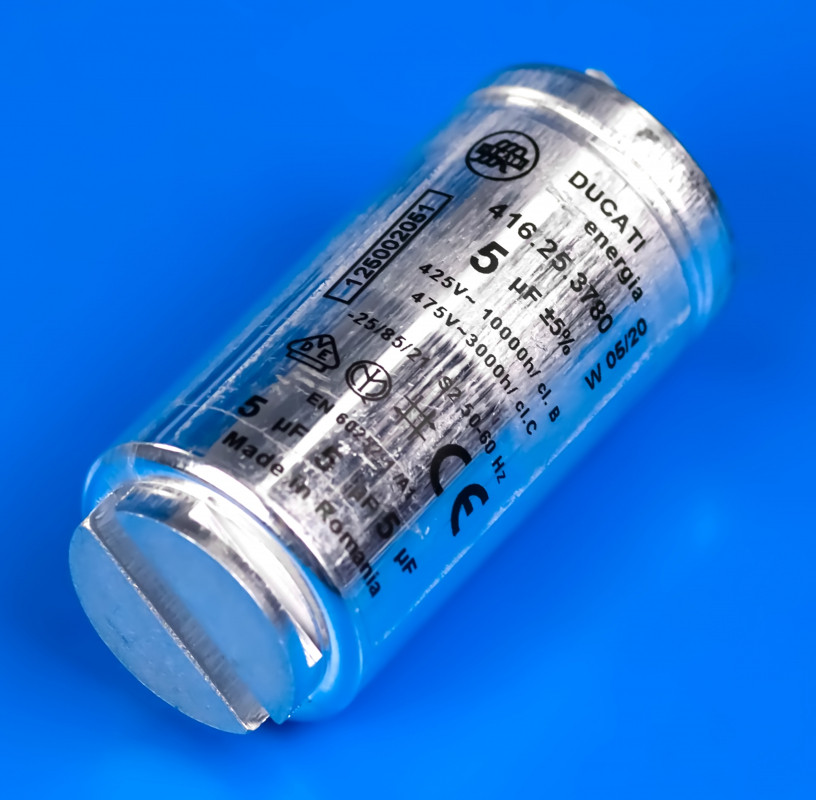 Пусковий конденсатор для сушильної машини Electrolux 1250020516 Оригінал