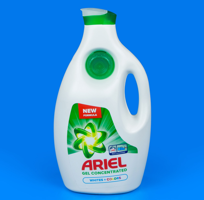 Ariel Гель для прання Біле + Світлоне 6,3 л