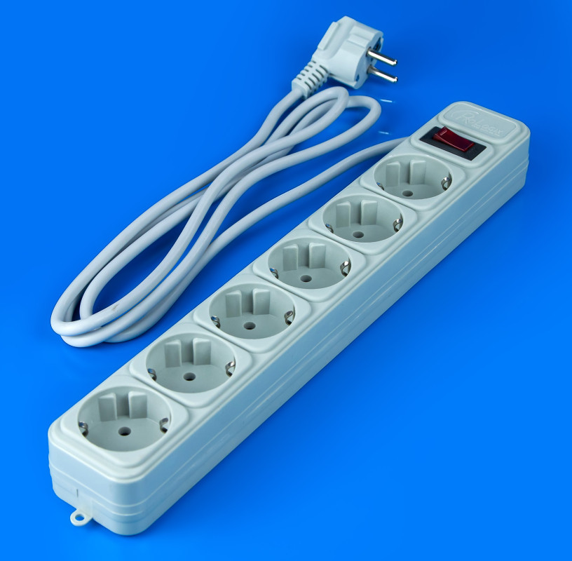 Подовжувач на 6 розеток 1,8м ProLogix сірий, фото 1