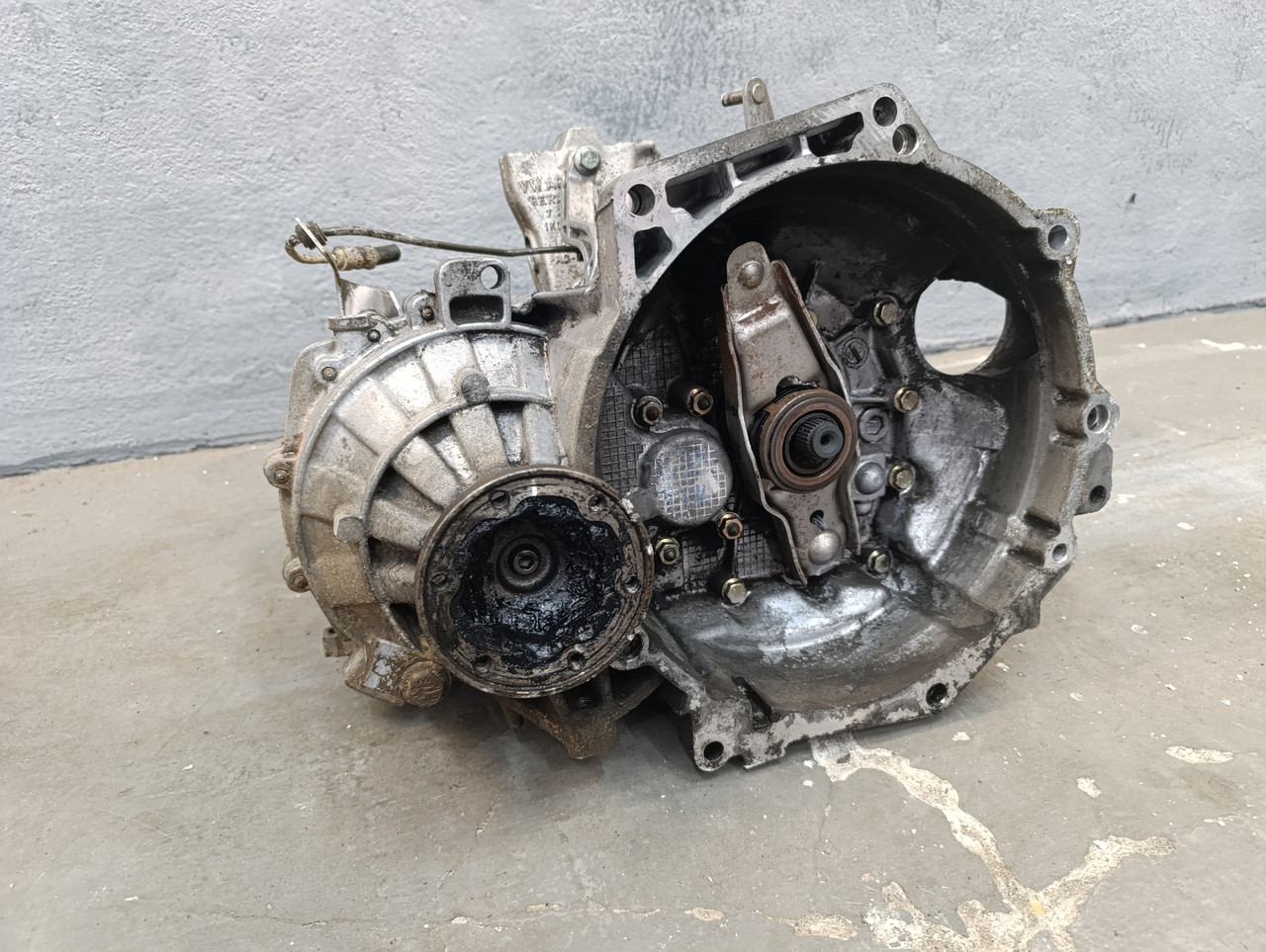 Коробка передач КПП HNV VW Passat B6 Golf 5