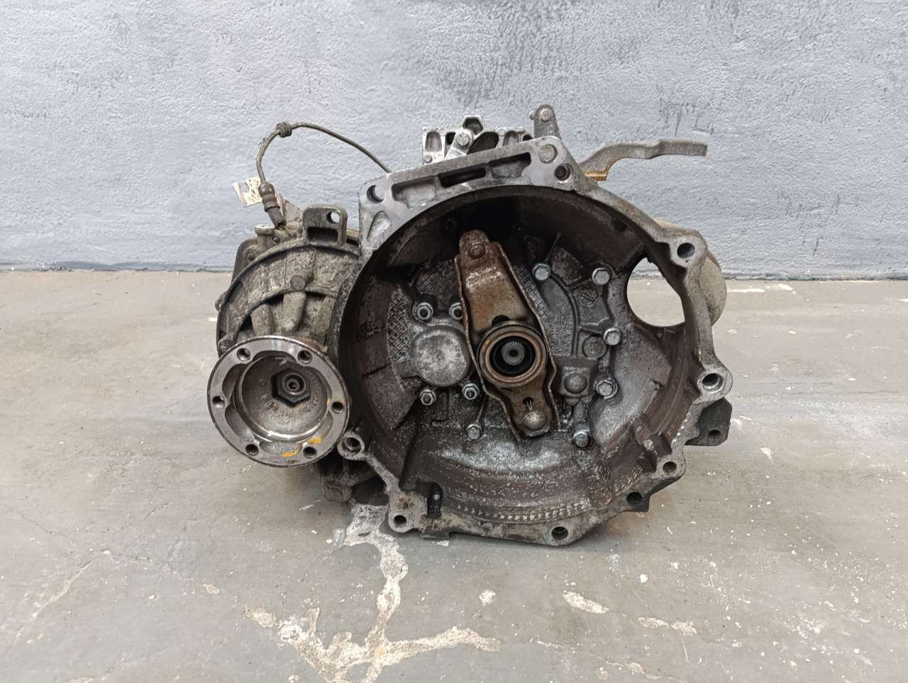 КПП коробка передач VW Caddy 1.9 tdi JCY