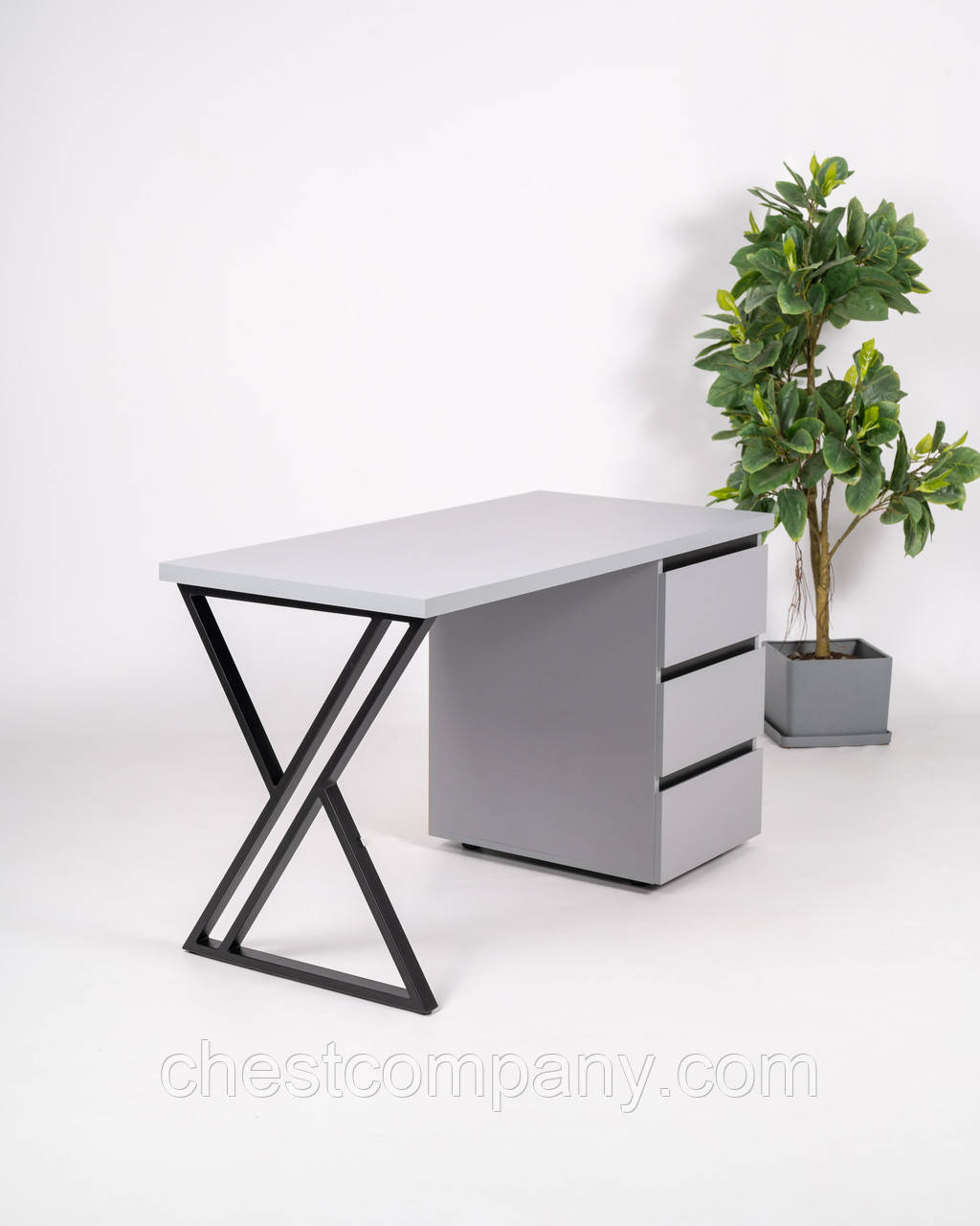 Письмовий стіл сірий із тумбою на 3 шухляди Chest Loft 130х63х78 см