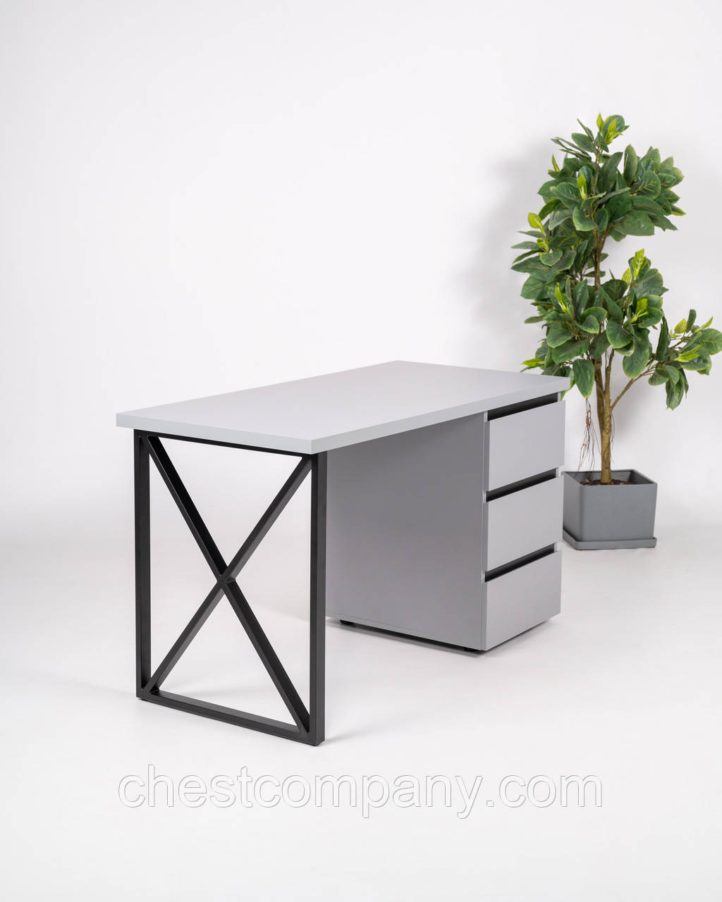 Письмовий стіл сірий із тумбою на 3 шухляди Chest Loft 130х63х78 см