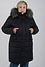Жіночий чорний теплий зимовий пуховик середньої довжини з з хутром, фото 3