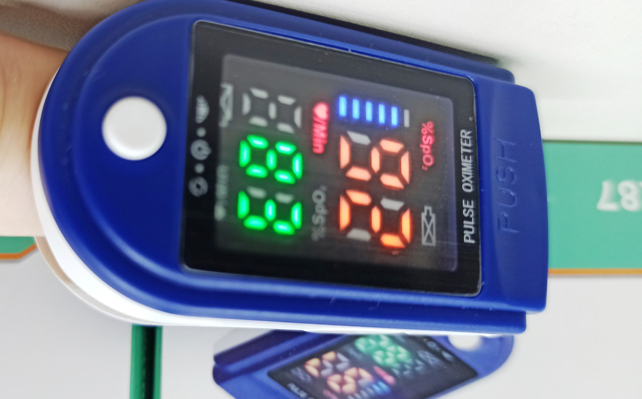 Пульсоксиметр на палець Oximeter LK 87