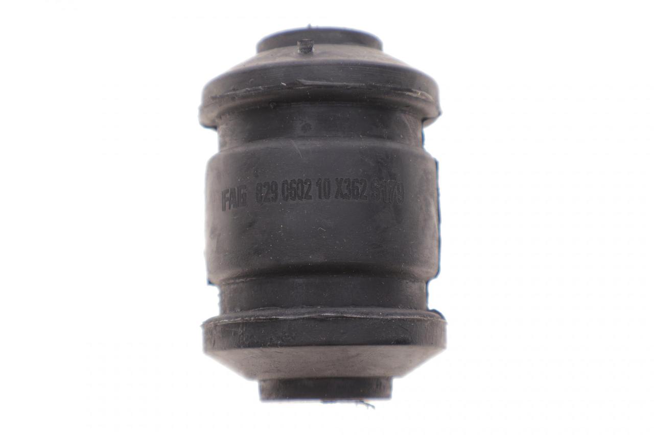 Сайлентблок важеля (переднього / зверху / переді) VW T4 90-03 FAG 829060210