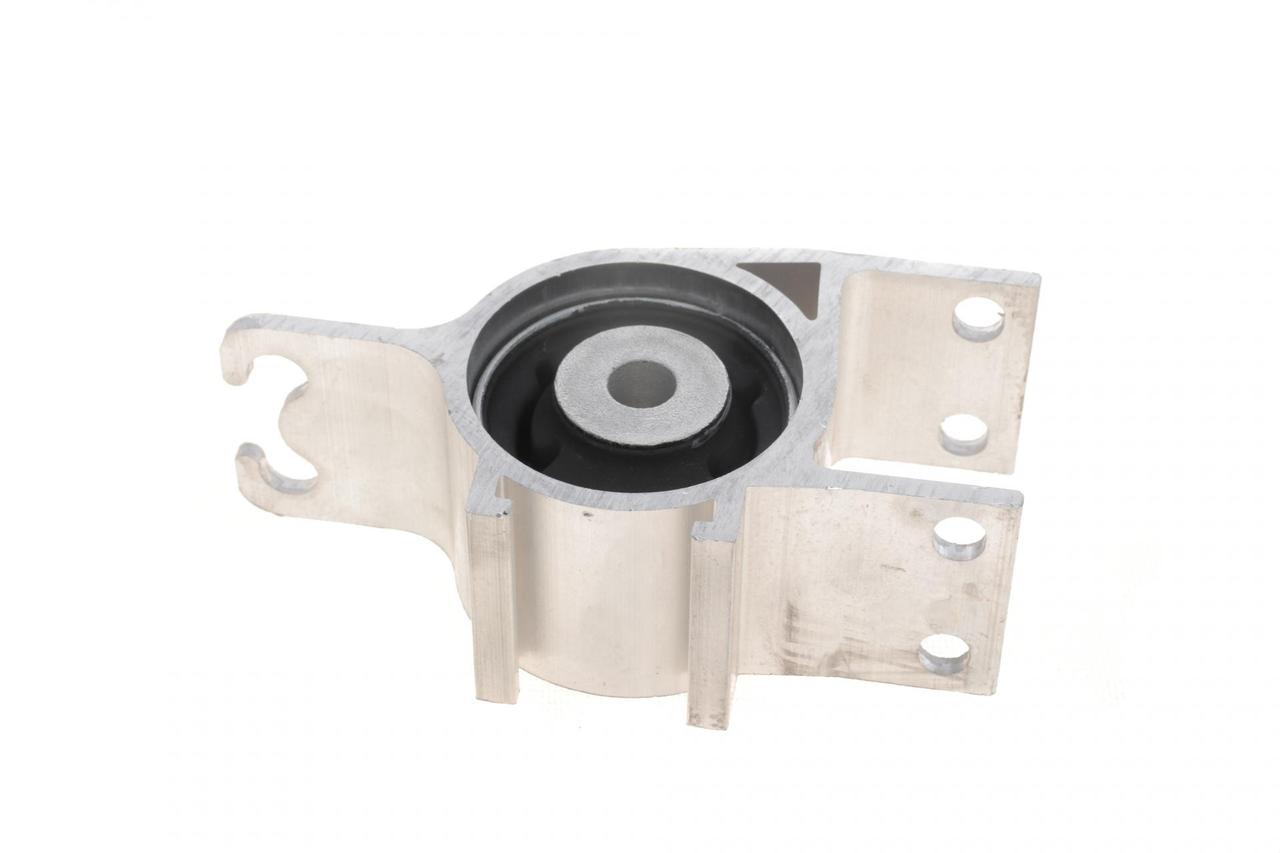 Сайлентблок переднього важеля задній Mercedes A-class (W176) 12-18 (R) FAG 829061910