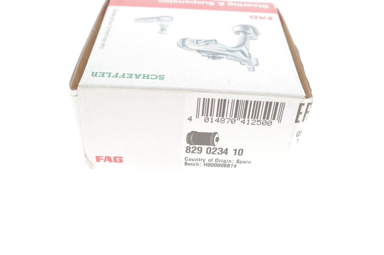 Сайлентблок переднього важеля нижній внутрішній Honda Accord 98-02 FAG 829023410